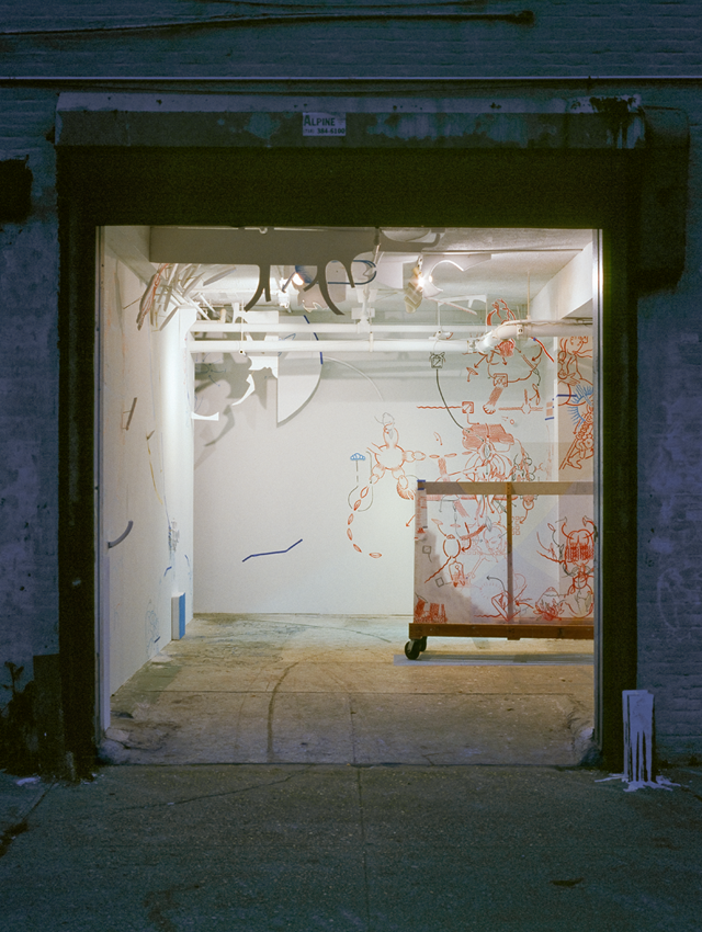 Hannes Kater: Say Hi to the 7 Possibilities of Drawing. Ansicht des ersten Raumes (Space 1) von außen